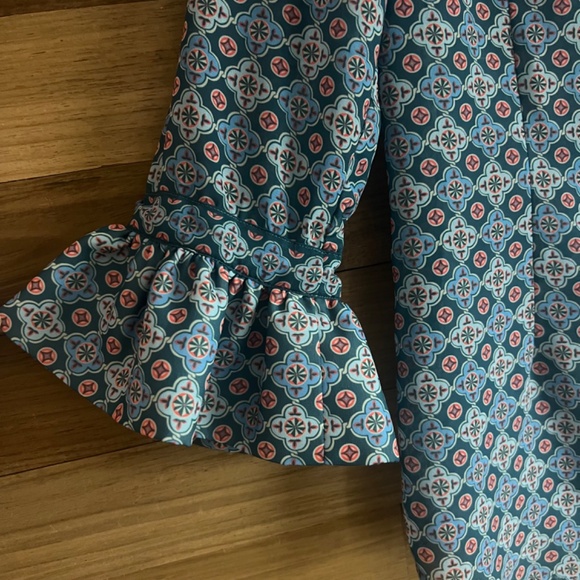 Gretchen Scott Ruffle Sleeve Priss Blouse - Picture 3 of 4